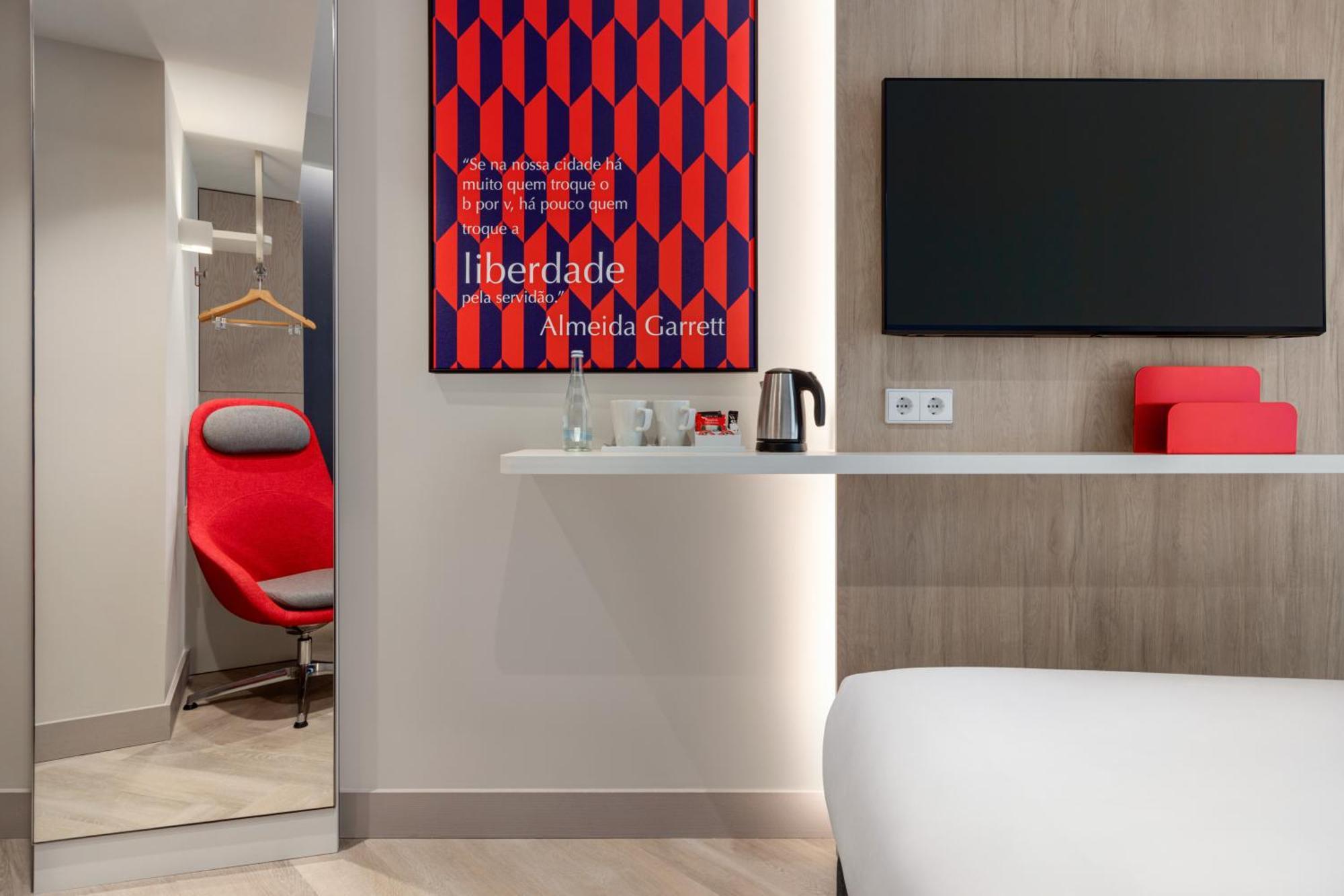 Standard King Room